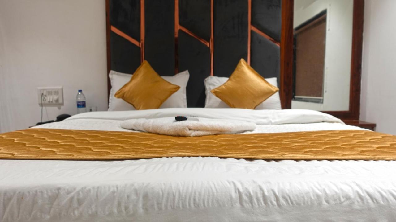 Hotel Palms Residency, Chembur Mumbai Exterior foto