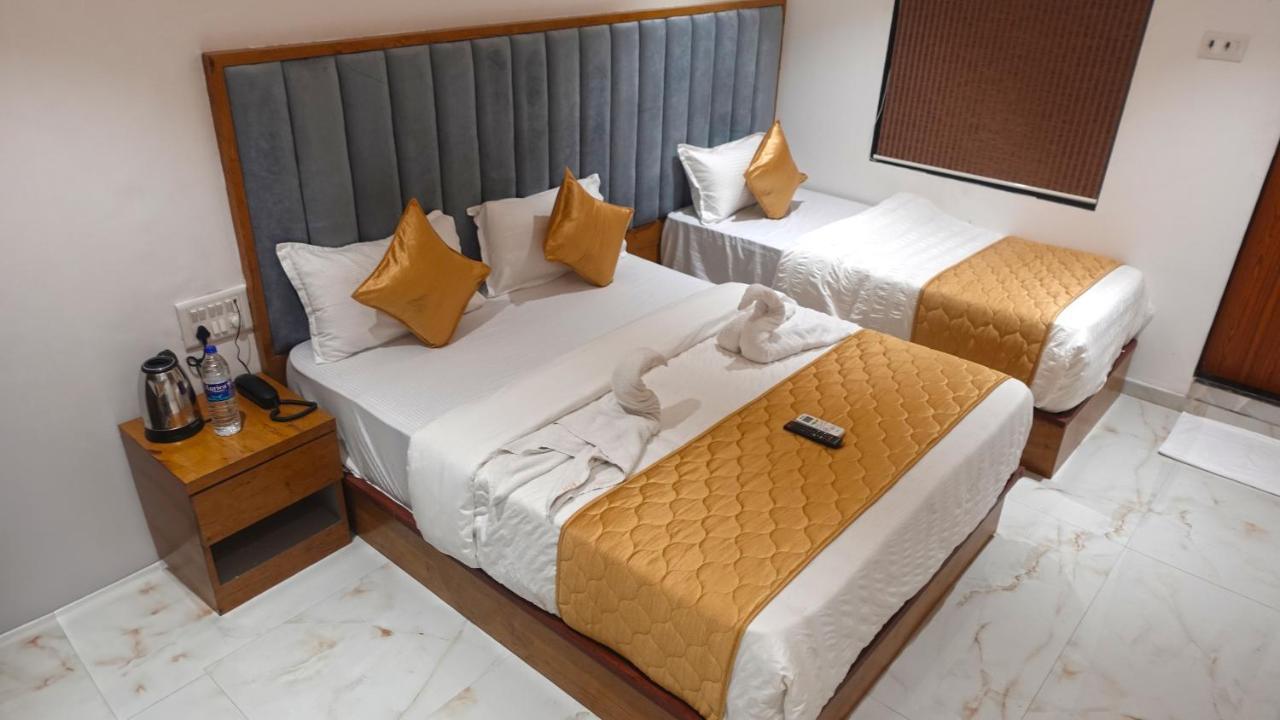 Hotel Palms Residency, Chembur Mumbai Exterior foto