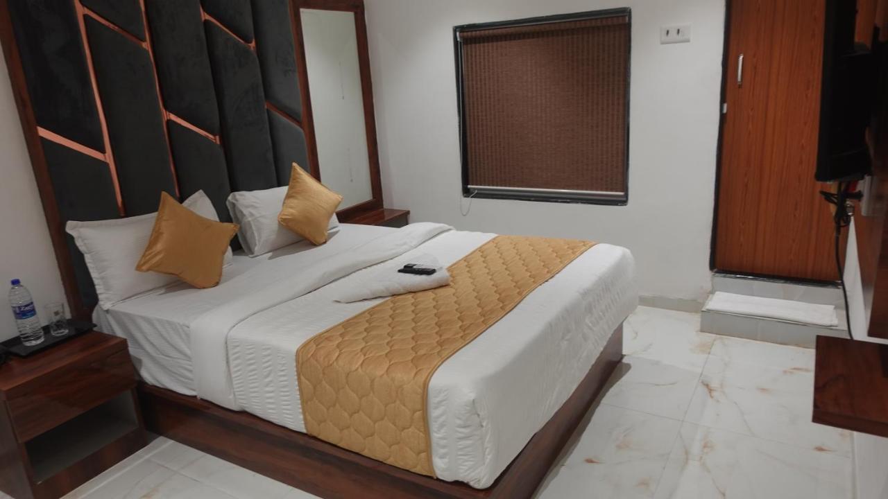 Hotel Palms Residency, Chembur Mumbai Exterior foto