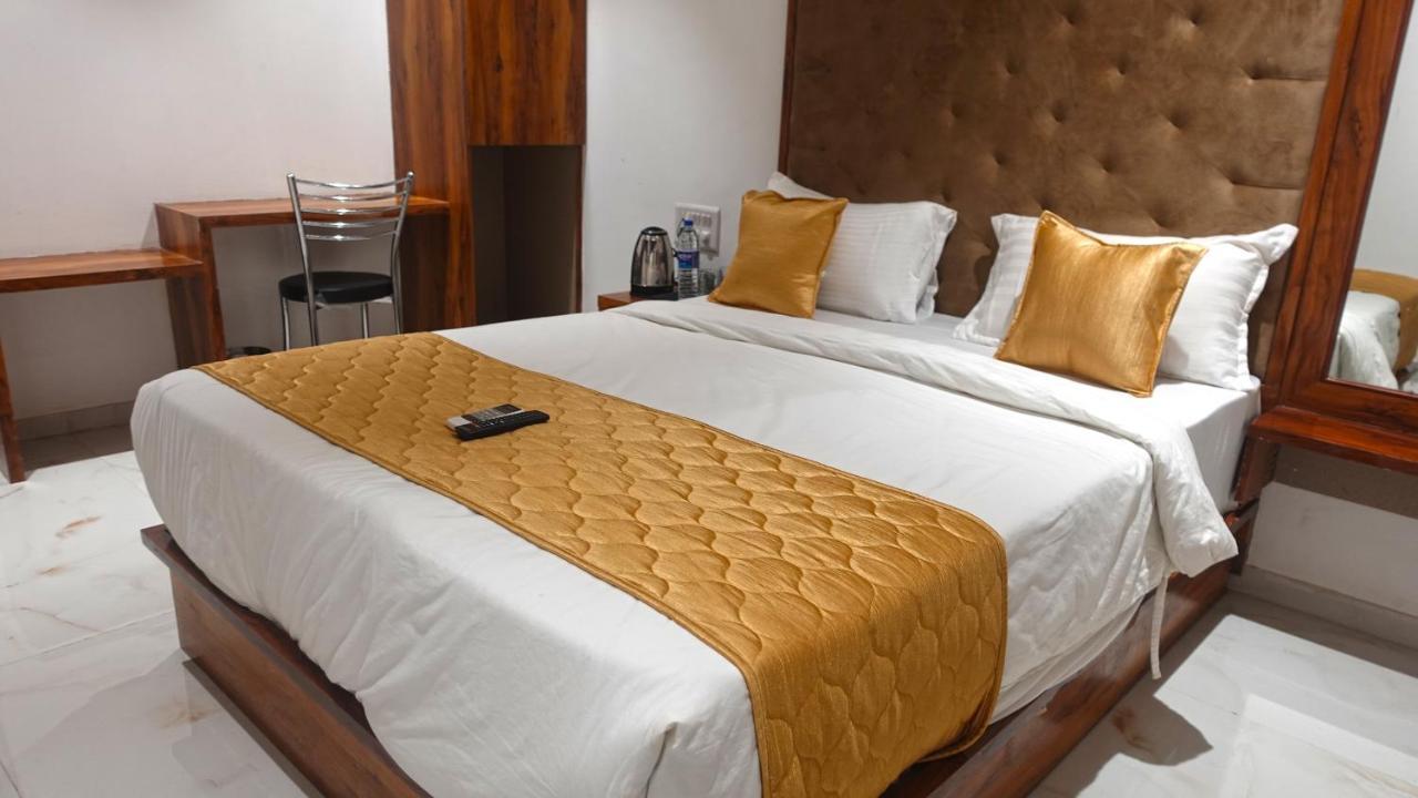 Hotel Palms Residency, Chembur Mumbai Exterior foto
